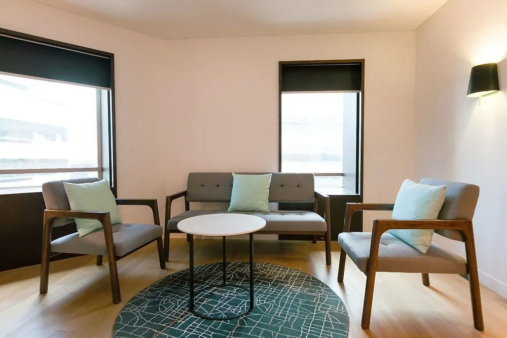 Pentahotel Prag 4*,